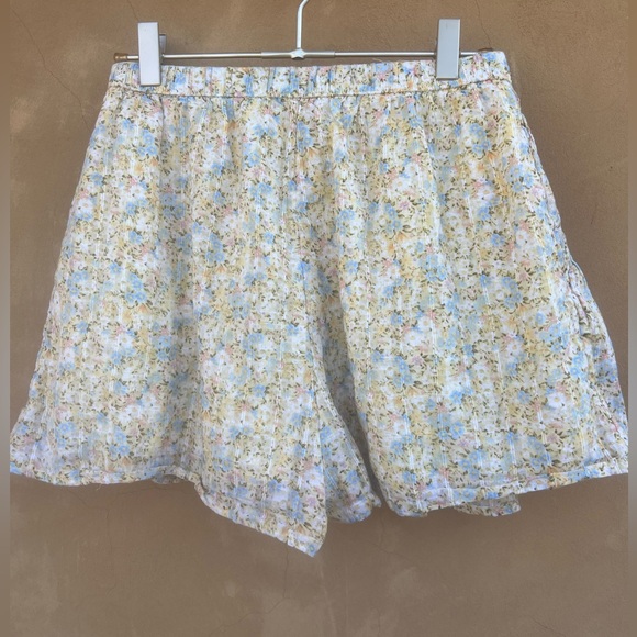 American Eagle Flower Farmhouse Whimsical Flowy Shorts size XS - Picture 2 of 12